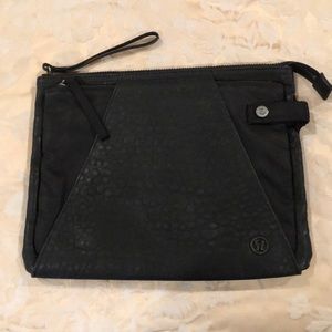 Lululemon small travel bag